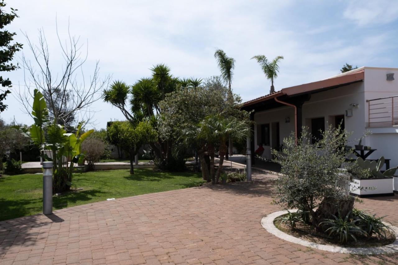 Villetta Del Salento Exclusive B&B Gallipoli Bagian luar foto
