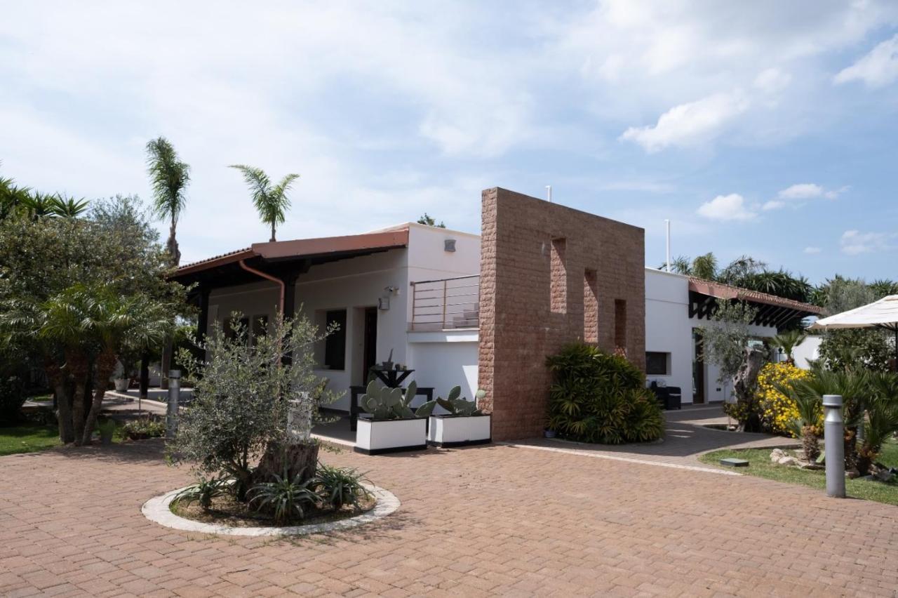 Villetta Del Salento Exclusive B&B Gallipoli Bagian luar foto