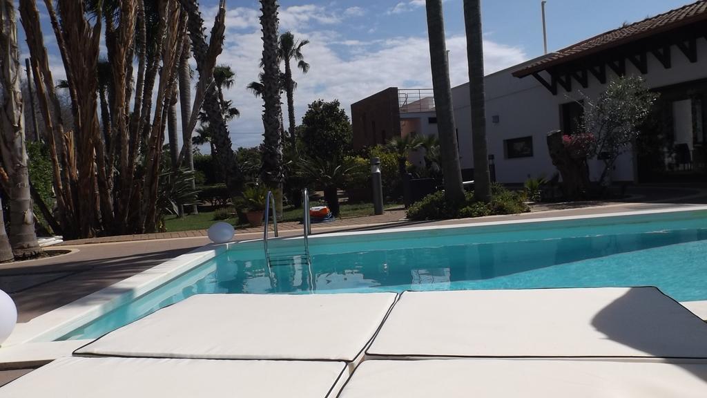 Villetta Del Salento Exclusive B&B Gallipoli Bagian luar foto