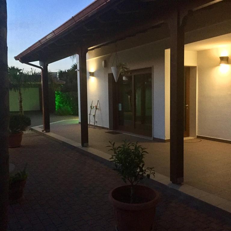 Villetta Del Salento Exclusive B&B Gallipoli Bagian luar foto