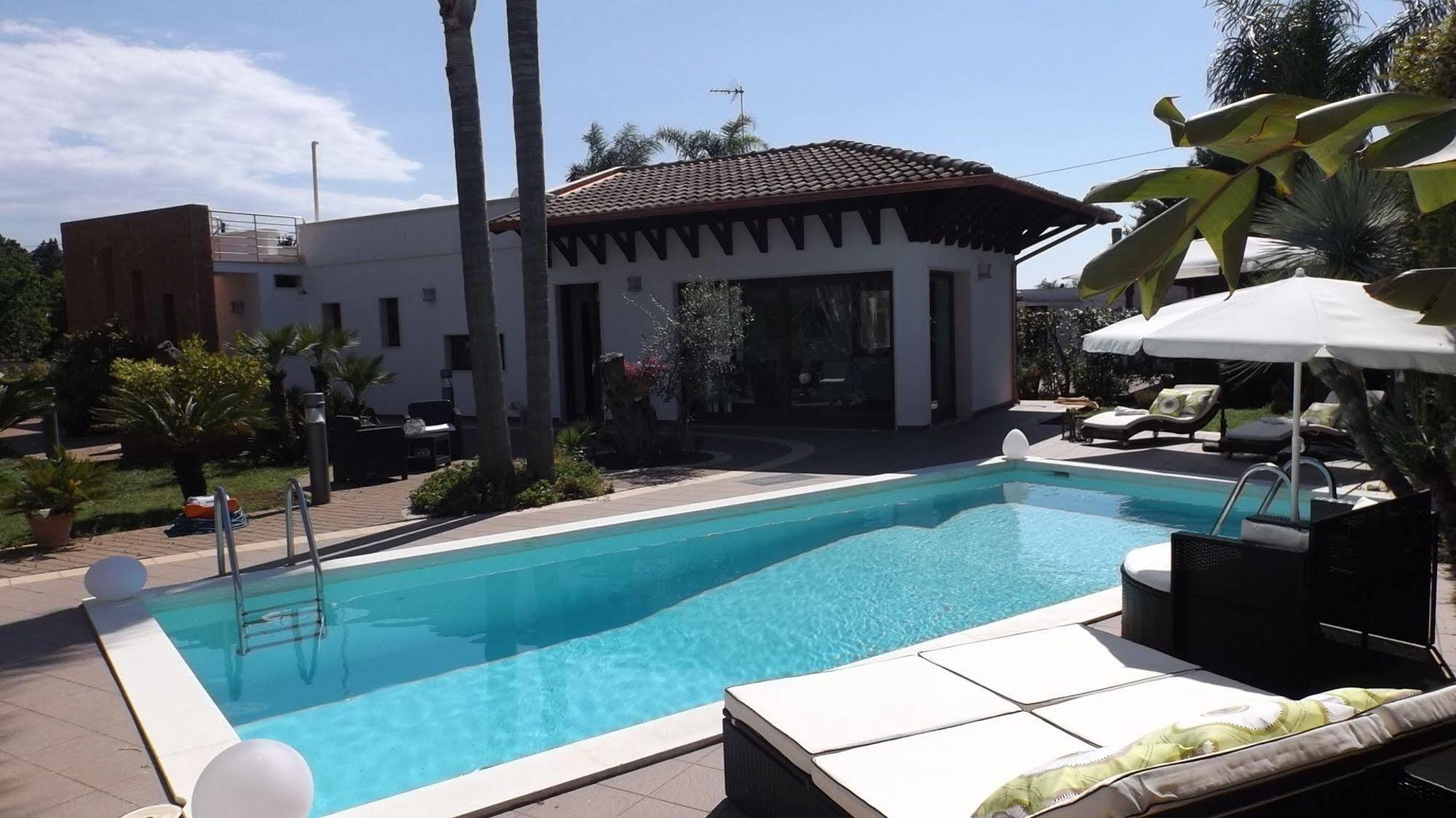 Villetta Del Salento Exclusive B&B Gallipoli Bagian luar foto